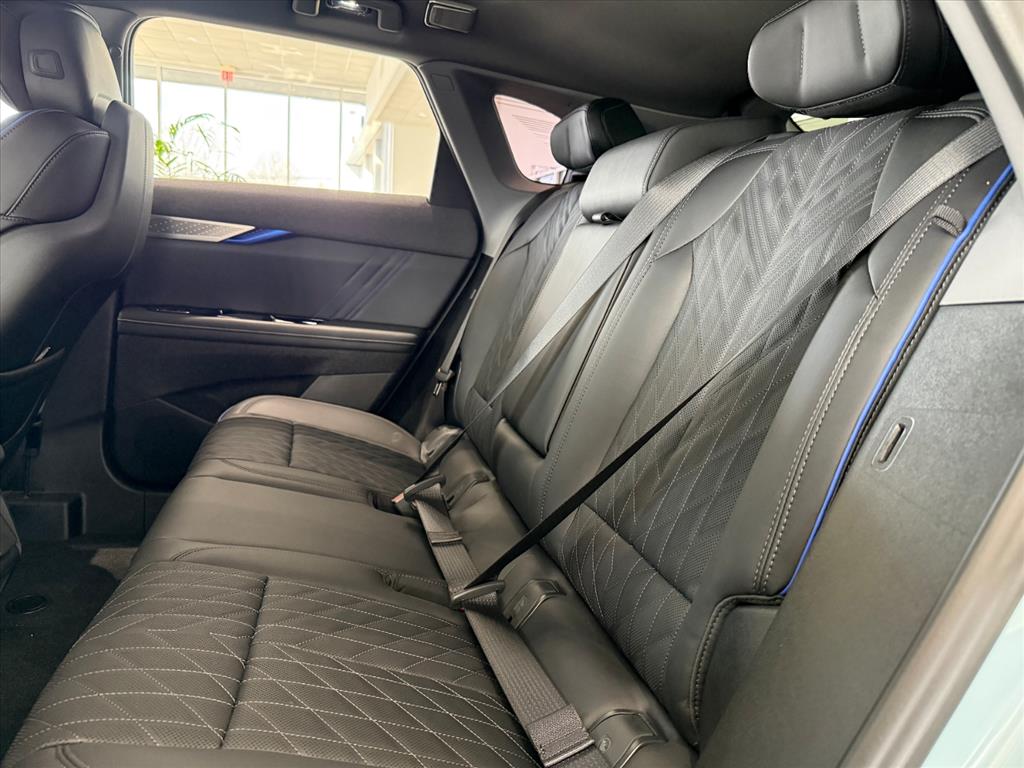 CadillacOPTIQ-V6