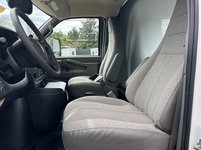2025 Chevrolet Express 3500 VAN 177