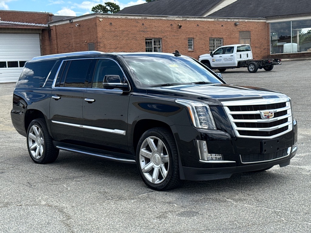 CadillacEscalade ESV7