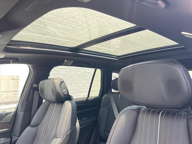 2026 Cadillac VISTIQ AWD 4DR SPORT