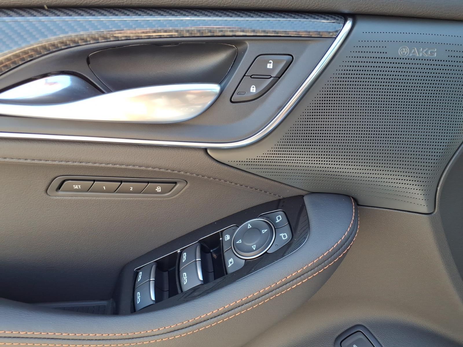 CadillacCT5-V8
