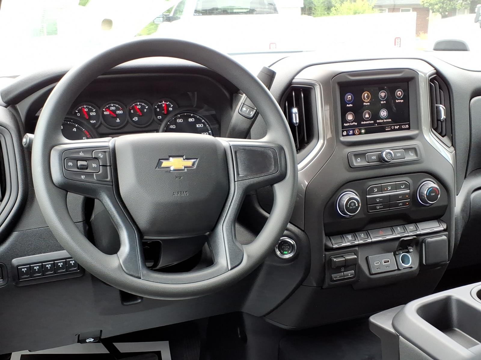 ChevroletSilverado 3500HD CC8