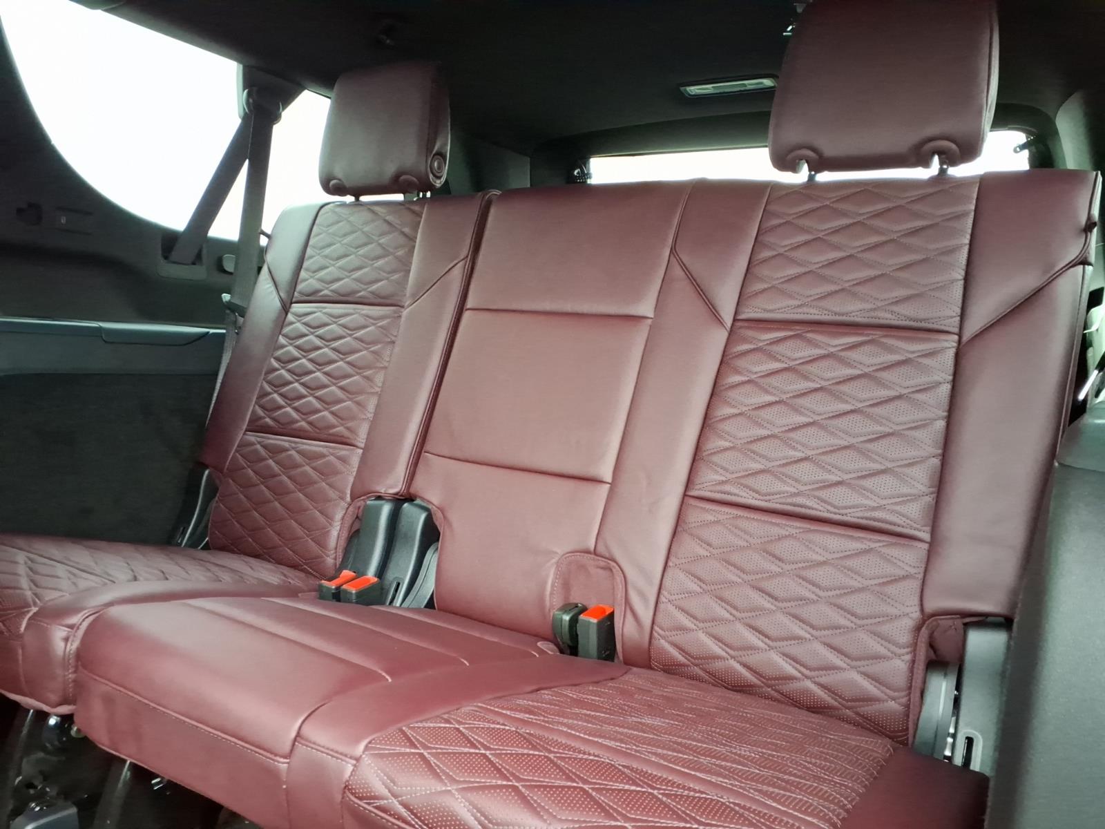 CadillacEscalade ESV8