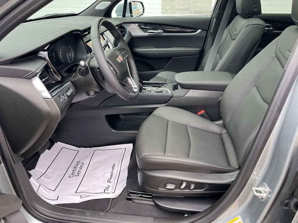 CadillacXT68