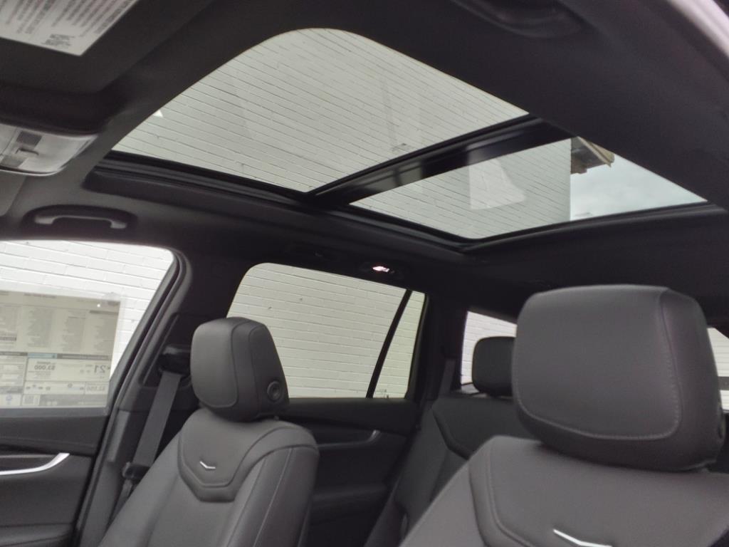CadillacXT68