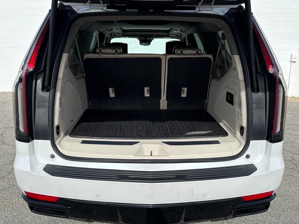 CadillacEscalade ESV8