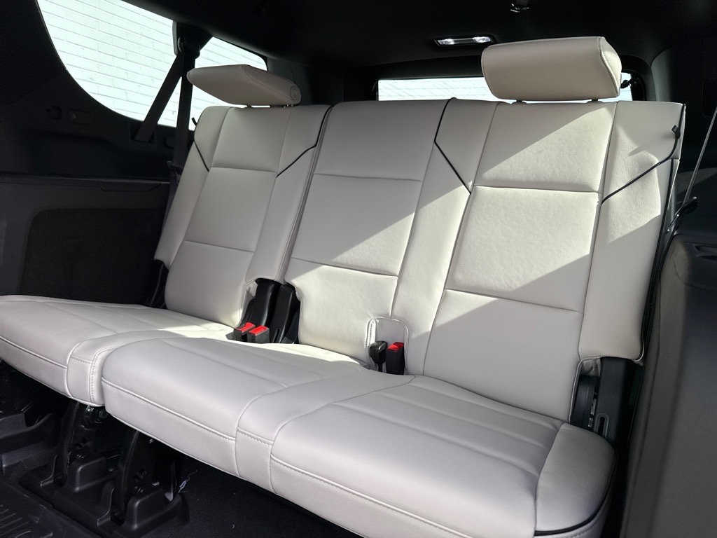 CadillacEscalade ESV8