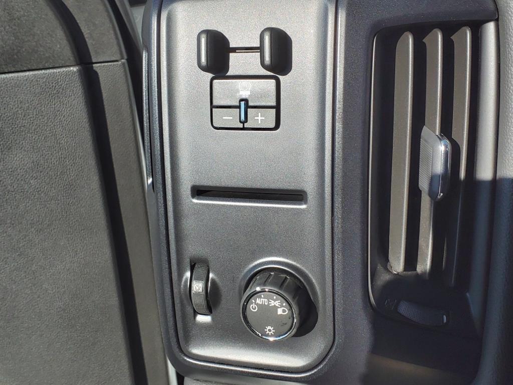 ChevroletSILVERADO MD8