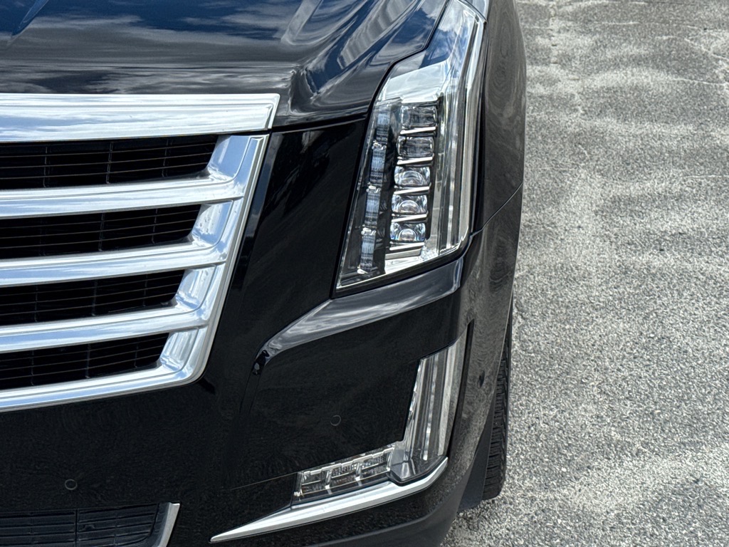 CadillacEscalade ESV9