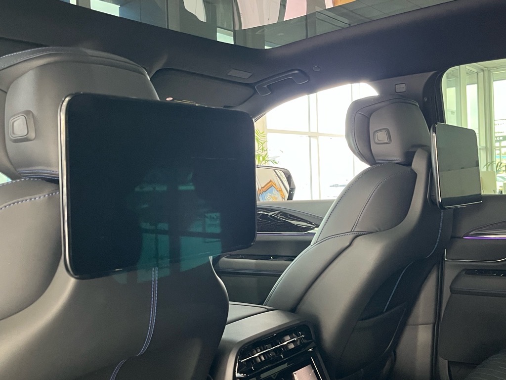 CadillacEscalade IQ9