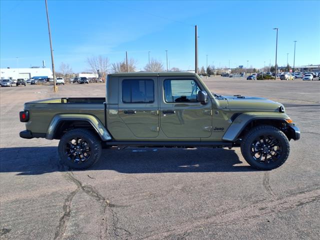 2025 Jeep Gladiator NightHawk