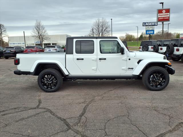 2025 Jeep Gladiator NightHawk