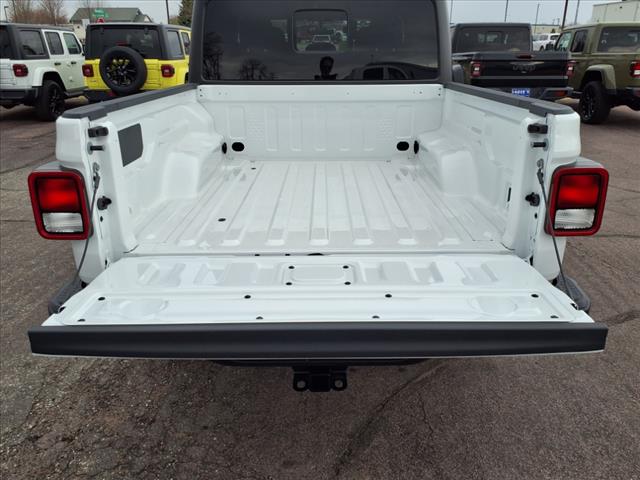 2025 Jeep Gladiator NightHawk