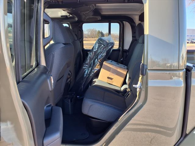 2025 Jeep Gladiator NightHawk