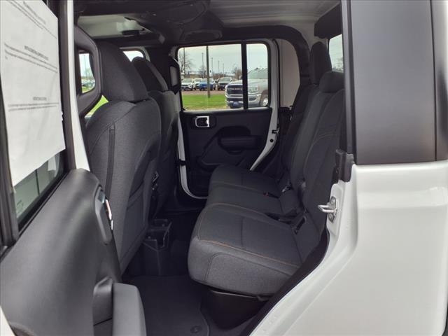 2025 Jeep Gladiator NightHawk