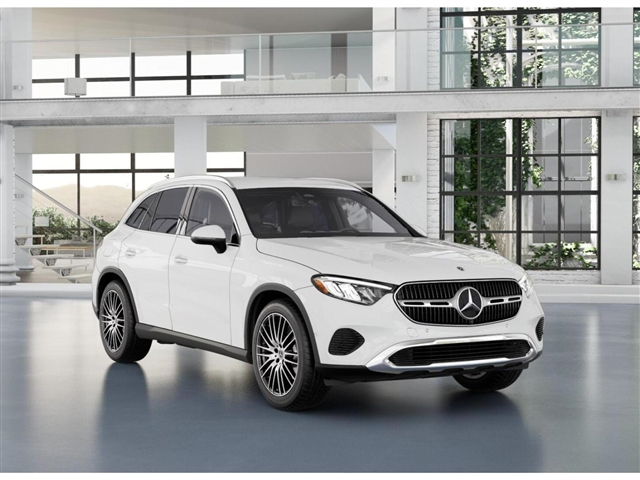 2025 Mercedes-Benz GLC 