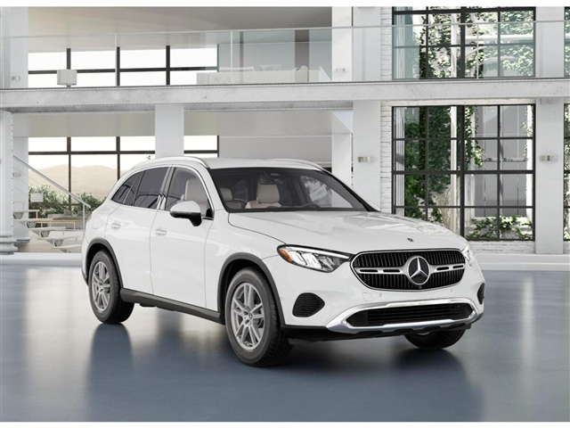 2025 Mercedes-Benz GLC 