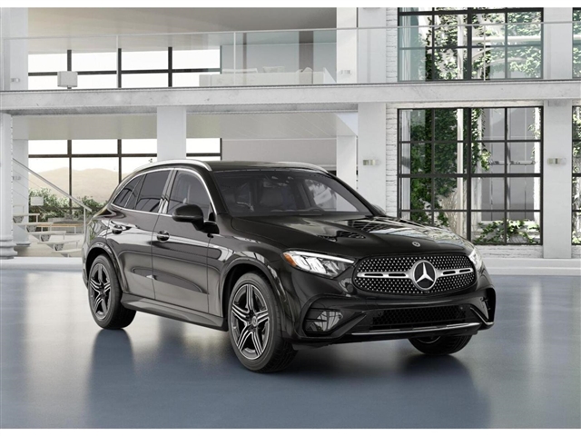 2025 Mercedes-Benz GLC 