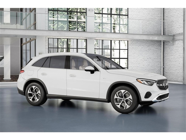 2025 Mercedes-Benz GLC 