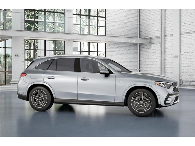 2025 Mercedes-Benz GLC 