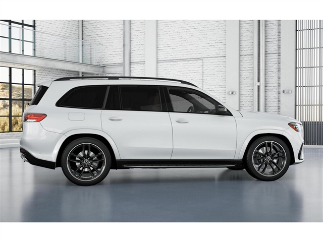 2025 Mercedes-Benz GLS 