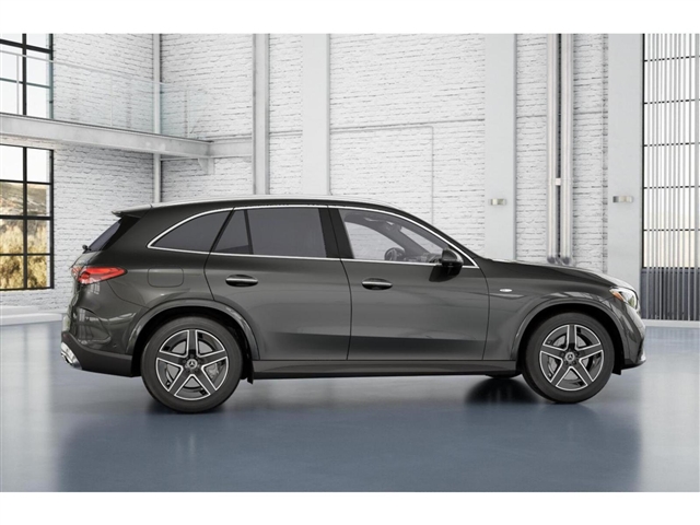2025 Mercedes-Benz GLC 