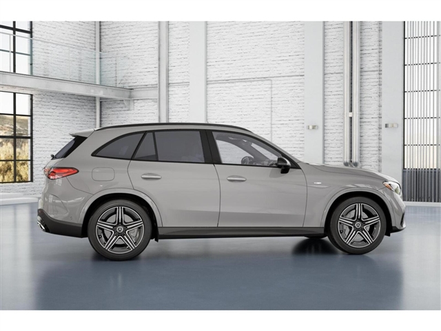 2025 Mercedes-Benz GLC 