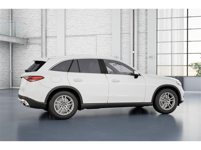 2025 Mercedes-Benz GLC 