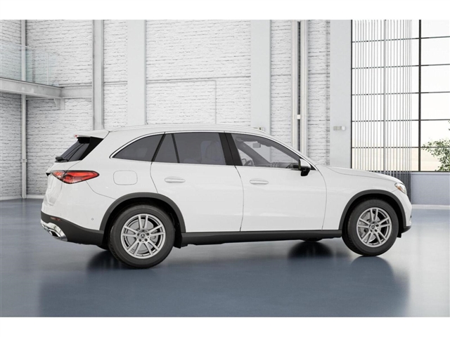 2025 Mercedes-Benz GLC 