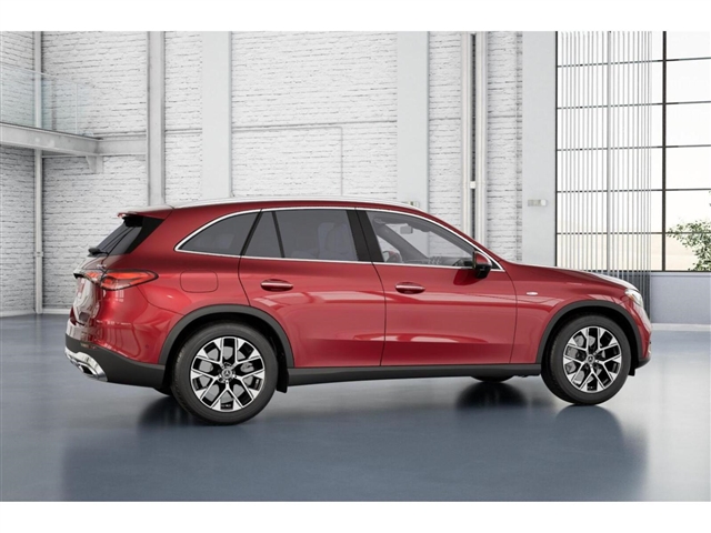 2025 Mercedes-Benz GLC 
