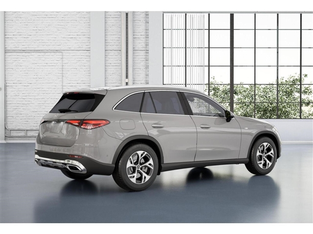 2025 Mercedes-Benz GLC 