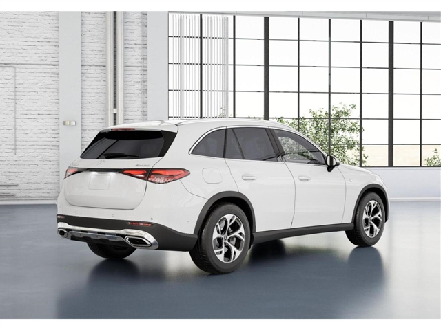 2025 Mercedes-Benz GLC 