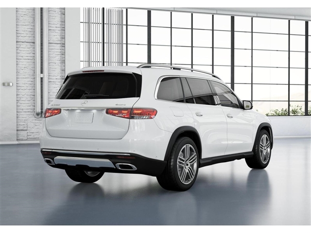 2025 Mercedes-Benz GLS 