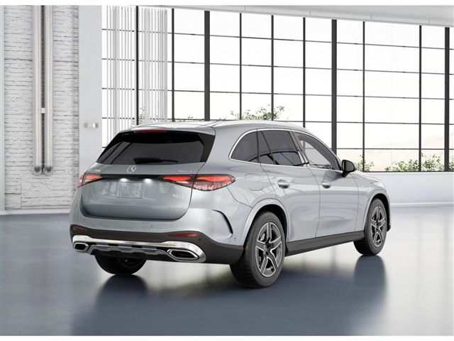 2025 Mercedes-Benz GLC 