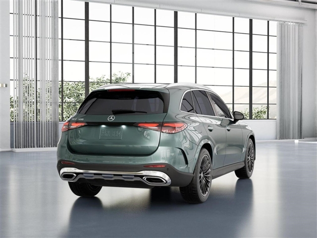 2025 Mercedes-Benz GLC 