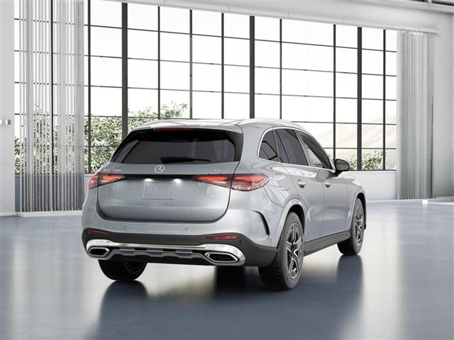 2025 Mercedes-Benz GLC 