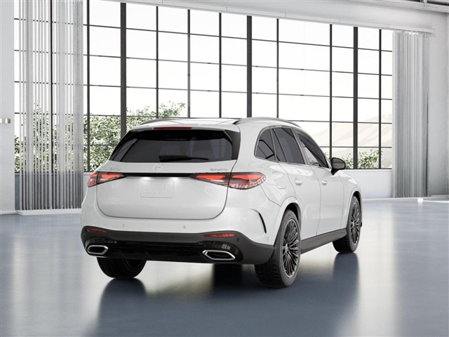 2025 Mercedes-Benz GLC 
