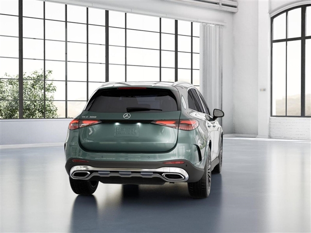 2025 Mercedes-Benz GLC 