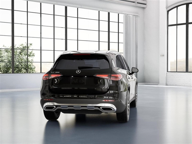 2025 Mercedes-Benz GLC 
