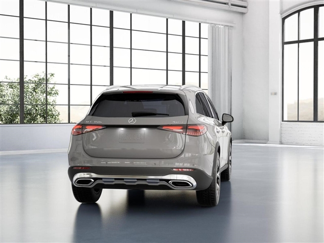 2025 Mercedes-Benz GLC 