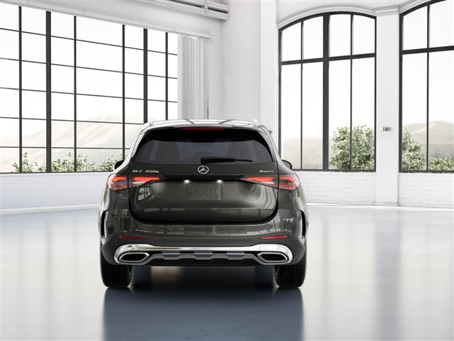 2025 Mercedes-Benz GLC 