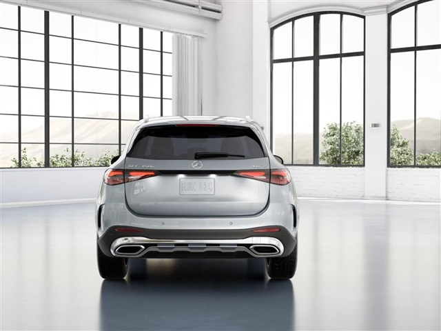 2025 Mercedes-Benz GLC 