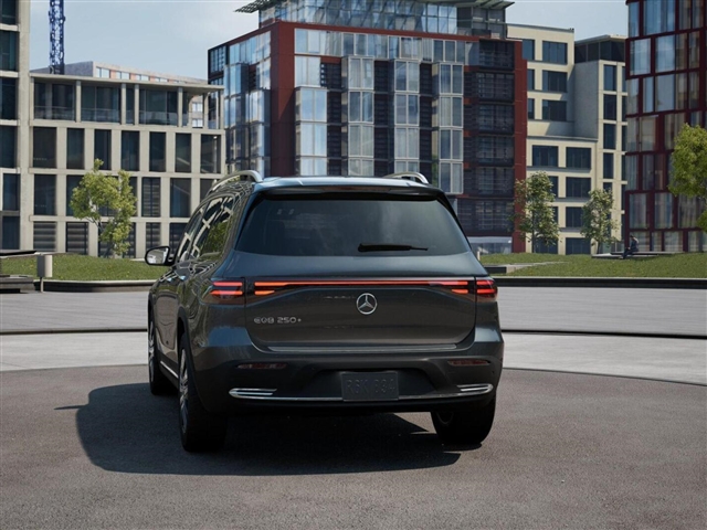 2025 Mercedes-Benz EQB 