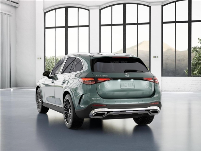 2025 Mercedes-Benz GLC 