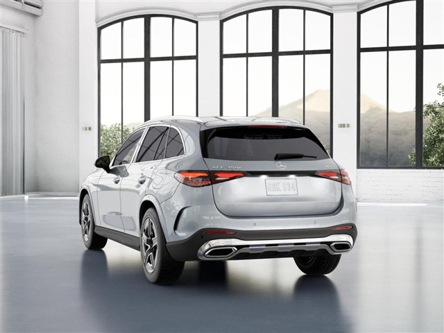 2025 Mercedes-Benz GLC 