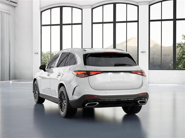2025 Mercedes-Benz GLC 