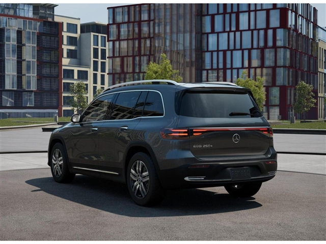2025 Mercedes-Benz EQB 