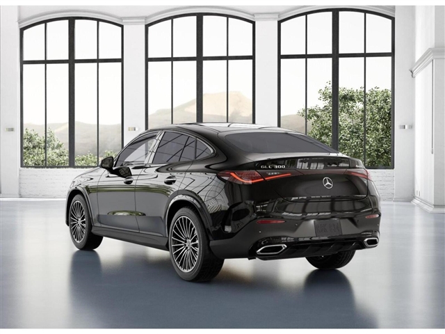 2025 Mercedes-Benz GLC 