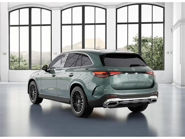2025 Mercedes-Benz GLC 