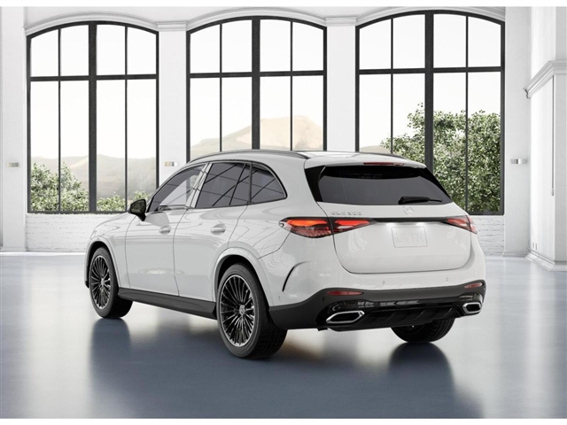 2025 Mercedes-Benz GLC 